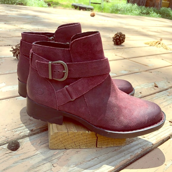 Born Shoes - Born boots size 6